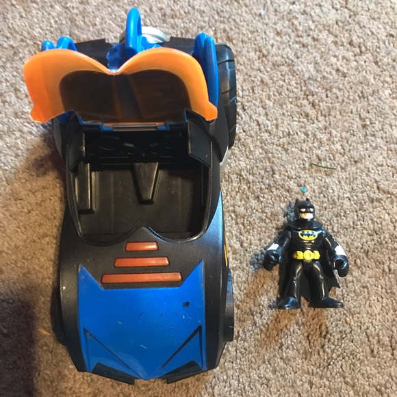 Batman, turn key and go Batmobile with Figure - Picture 1 of 5
